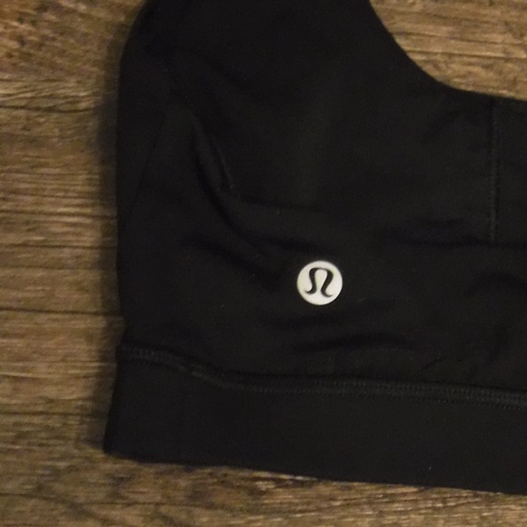 Lululemon Black Sports Bra Racerback Yoga Workout Gym Activewear - Picture 4 of 4